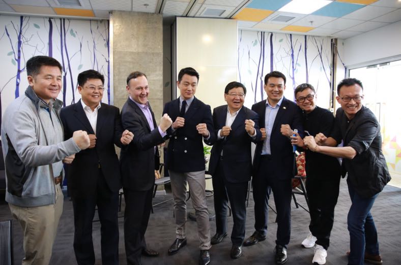 比特币新高为何一度跌穿9万美元？超25万人爆仓背后原因是什么？分析师为何警告触及9.49万美元将迎抛售潮？