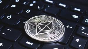 比特币为何在美国贸易和税法案不确定性下跌至10.6万美元？未来走势如何？