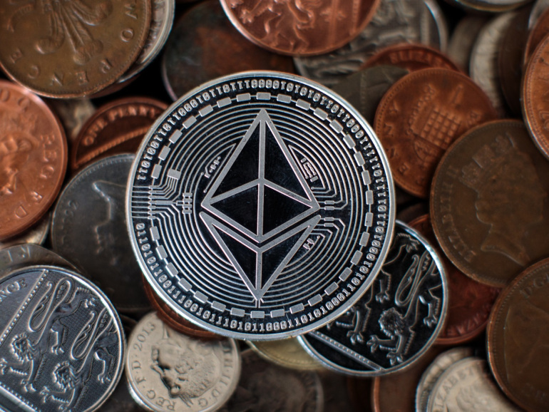 a16z如何看待近期传统金融拥抱稳定币的关键事件？